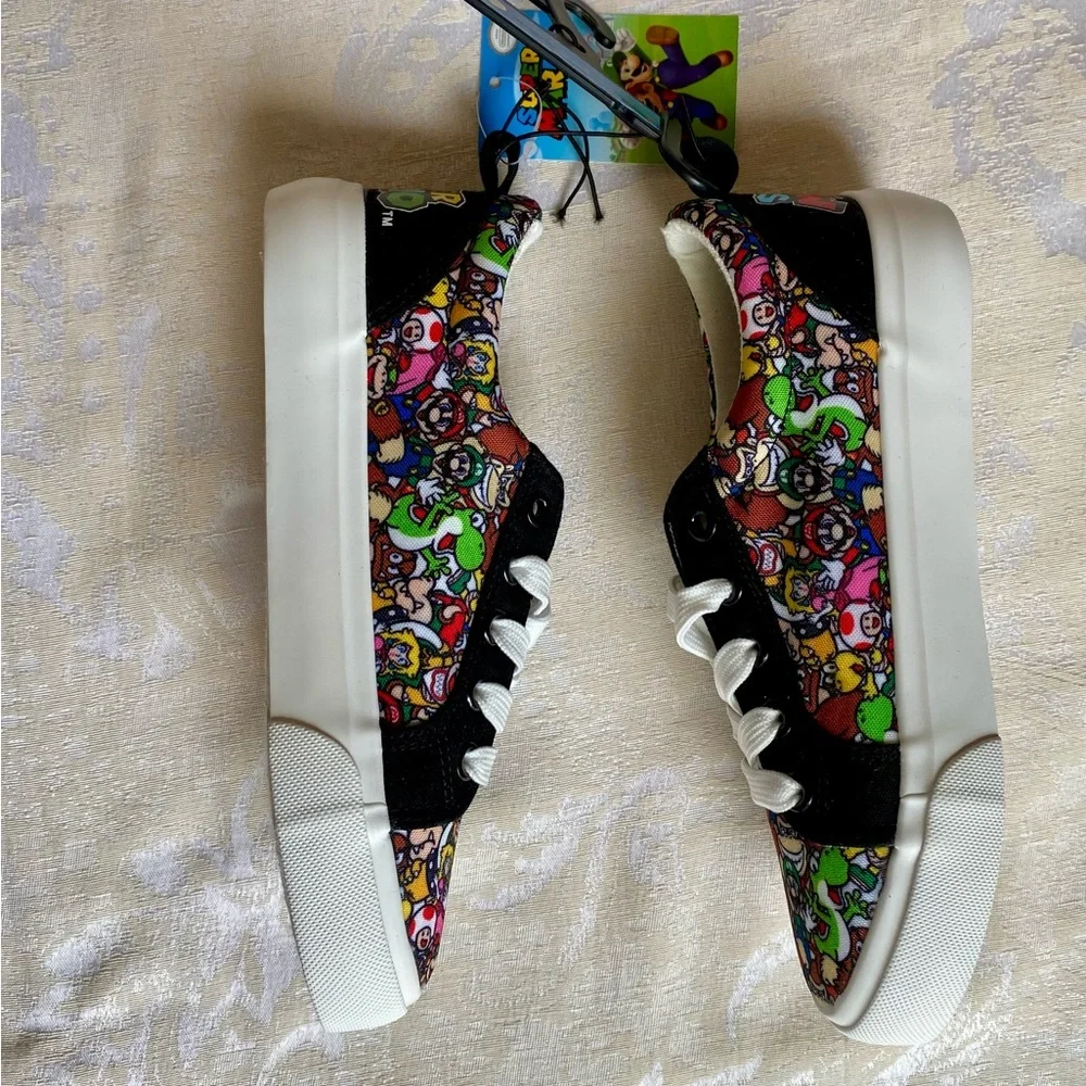Super Mario Sneakers Shoes New! - Picture 6 of 14